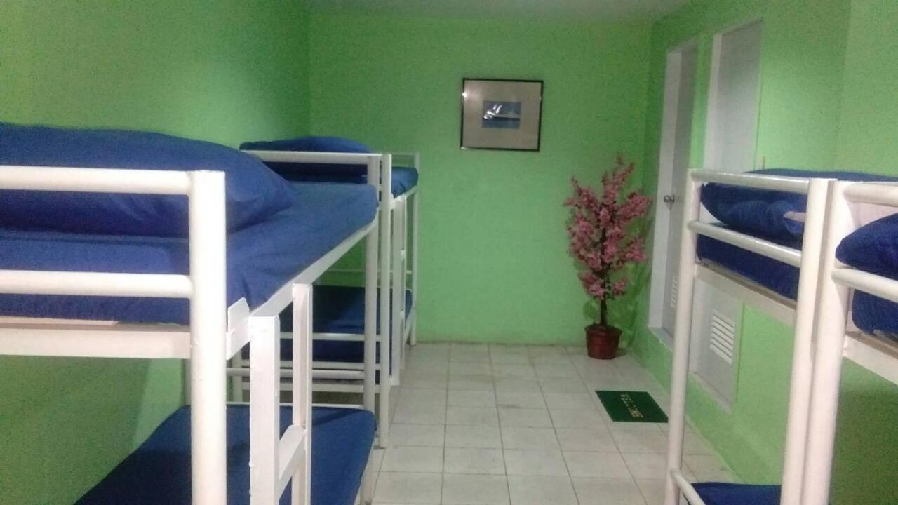 Bahay Ng Lahat Manille Extérieur photo
